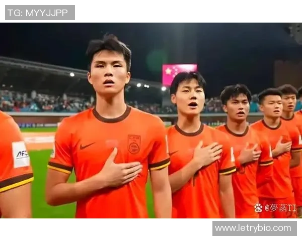 阿积士青年队对决伊高斯展现年轻球员的激情与实力